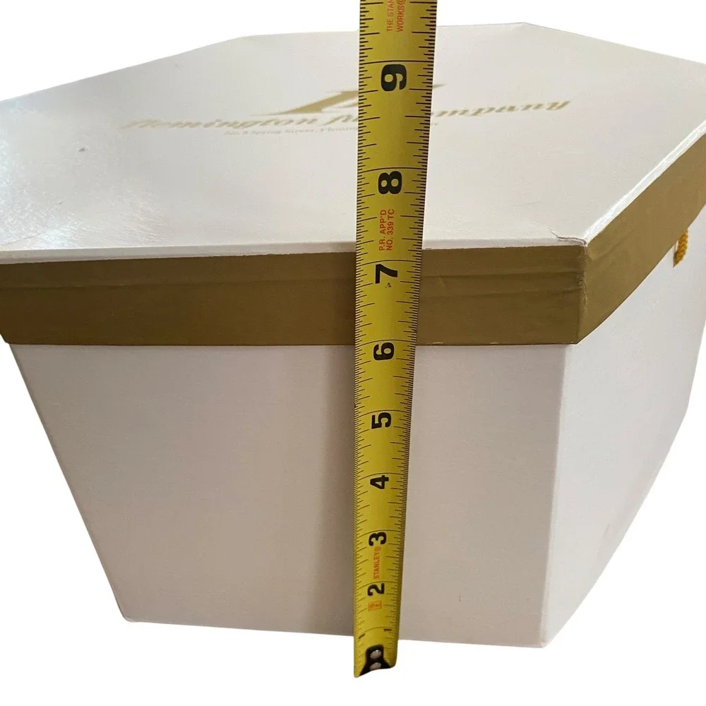 Flemington Fur Company‎ Vintage Hexagon Hat Storage Box Cream Gold 14in NJ